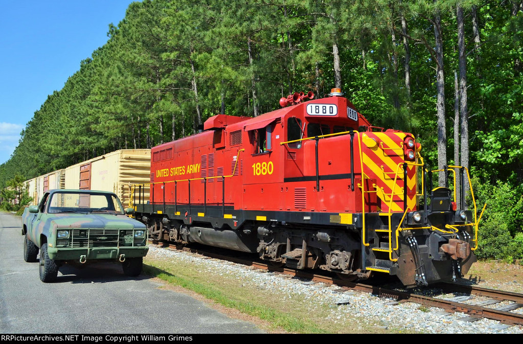 USAX 1880 entering Hanks Yard Limits